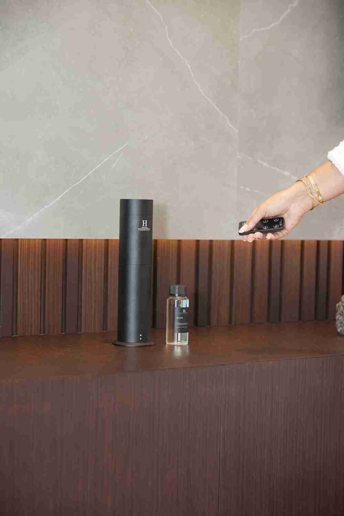 Hotel Collection – My Way Essential Oil Scent – Luxury Hotel Inspired Aromatherapy Scent Diffuser Oil – Lush Sandalwood, Warm | Choice Wholesales