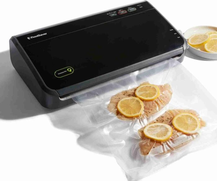 FoodSaver Vacuum Sealer Machine, Automatic Bag Detection, Sous Vide Friendly, with sealer bags, roll, handheld vacuum sealer, | Choice Wholesales